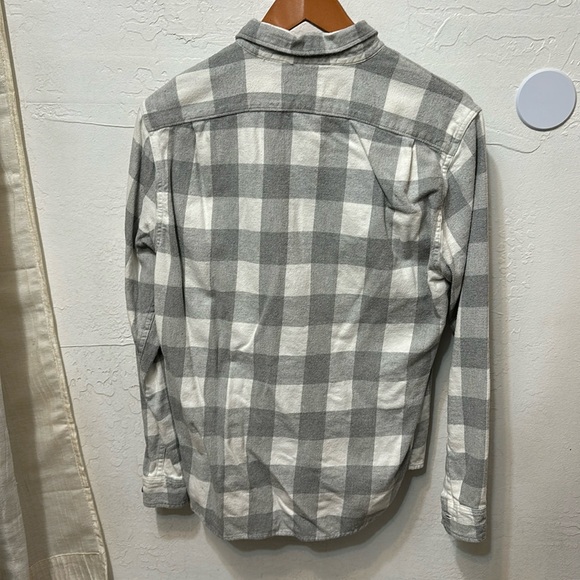 J Crew SLIM MIDWEIGHT BRUSHED FLANNEL WORKSHIRT IN REGENERATIVE COTTON - Picture 3 of 5